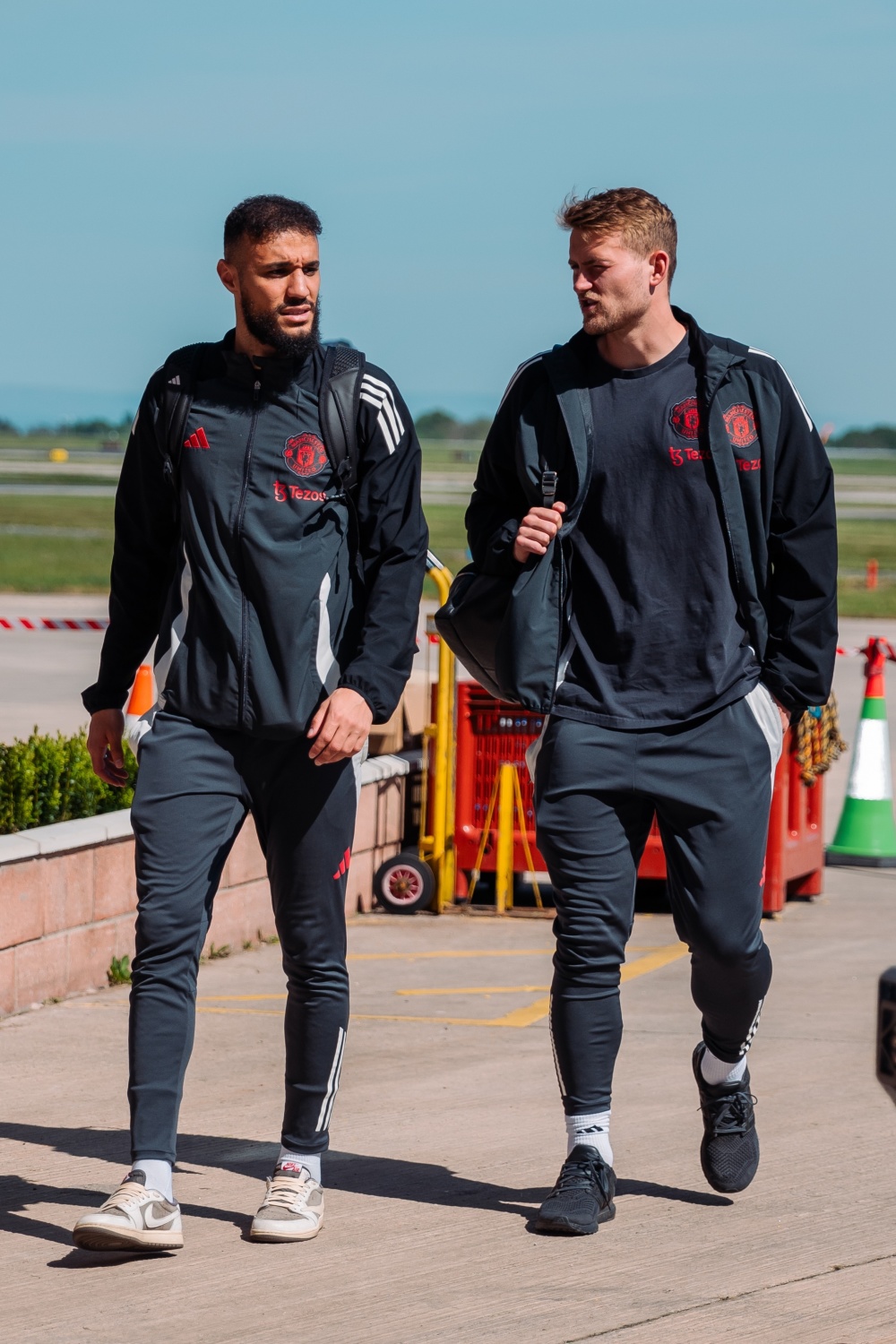 关于曼联围绕欧联遗憾出局今晚皇家社会备战意大利杯，萨拉赫在拜仁比赛中伤愈复出看傻球迷的信息